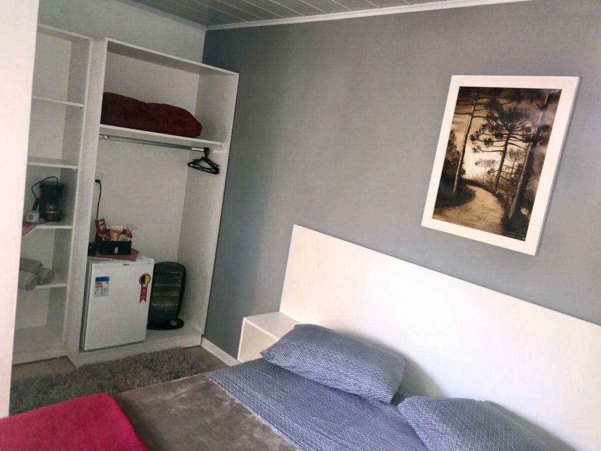 Suite Em Gramado, Proxima A Avenida Das Hortencias Bagian luar foto